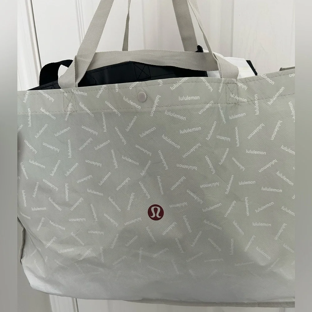 Lululemon Athletica Black and Cream Bags with Handles